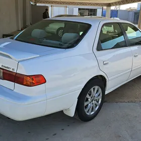 Toyota Camry 2001