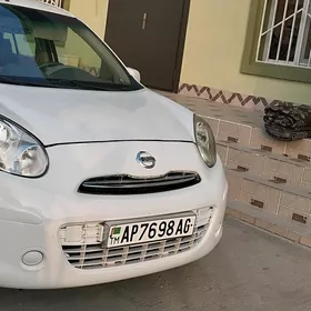 Nissan Versa 2012