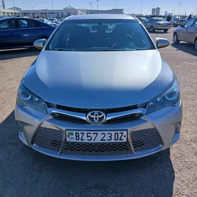 Toyota Camry 2016