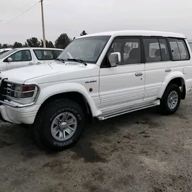 Mitsubishi Pajero 1994