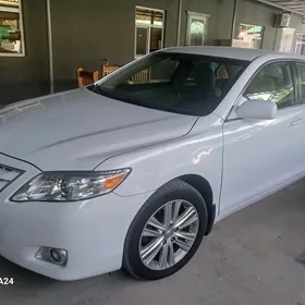 Toyota Camry 2011