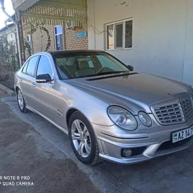 Mercedes-Benz W212 2003