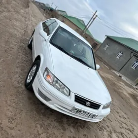 Toyota Camry 2000