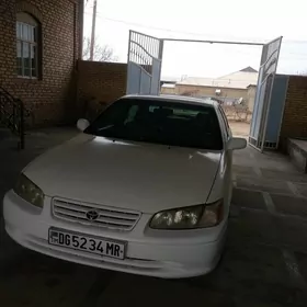 Toyota Camry 1997