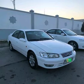 Toyota Camry 2001