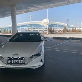 Hyundai Elantra 2021