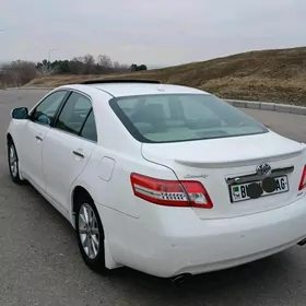 Toyota Camry 2011