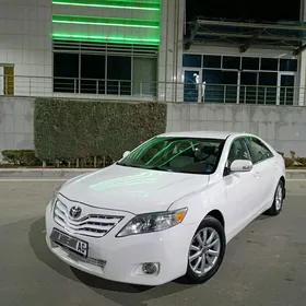 Toyota Camry 2011