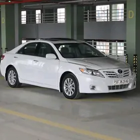 Toyota Camry 2010