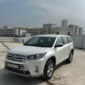 Toyota Highlander 2019