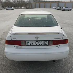 Toyota Camry 2000