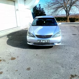 Toyota Camry 2004