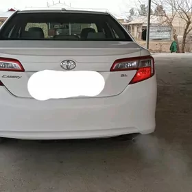 Toyota Camry 2012