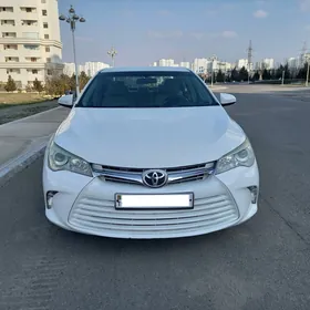 Toyota Camry 2016