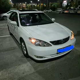 Toyota Camry 2004