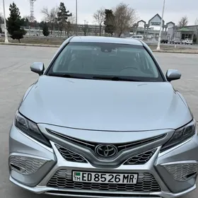 Toyota Camry 2021