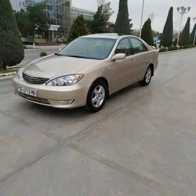 Toyota Camry 2003