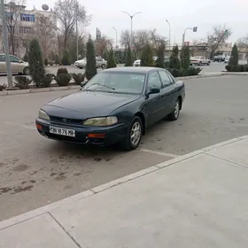 Toyota Camry 1993