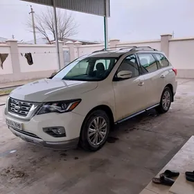 Nissan Pathfinder 2019