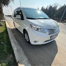 Toyota Sienna 2015