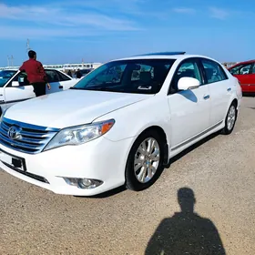 Toyota Avalon 2011