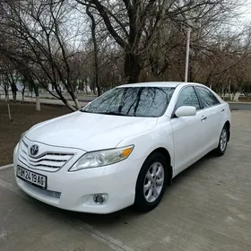 Toyota Camry 2011