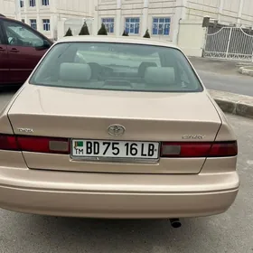 Toyota Camry 1999