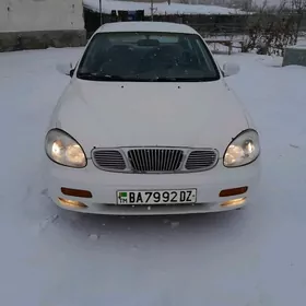 Daewoo Leganza 1998