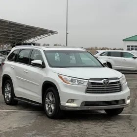 Toyota Highlander 2016