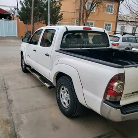 Toyota Tacoma 2015