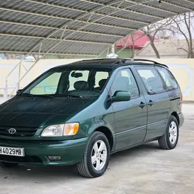 Toyota Sienna 2001