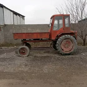 MTZ T-28 2003