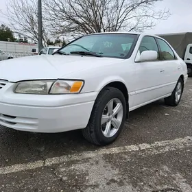 Toyota Camry 1999