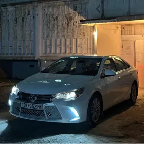 Toyota Camry 2016