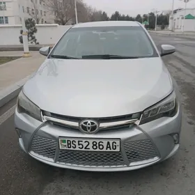 Toyota Camry 2017