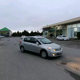 Nissan Versa 2010