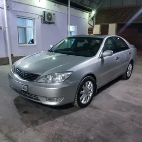 Toyota Camry 2004