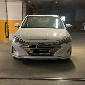 Hyundai Elantra 2020