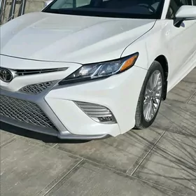 Toyota Camry 2020