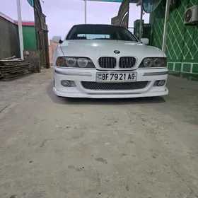 BMW E39 2001