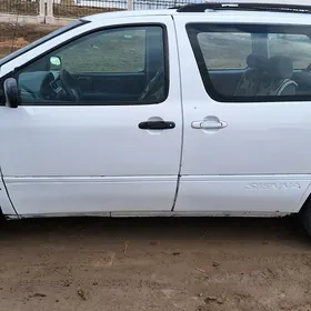 Toyota Sienna 2002