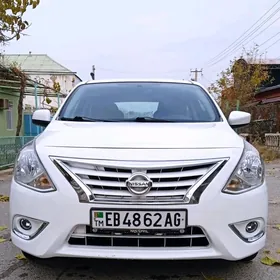 Nissan Versa 2018