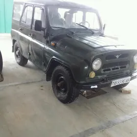 UAZ 469 1999