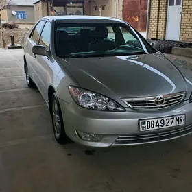 Toyota Camry 2004