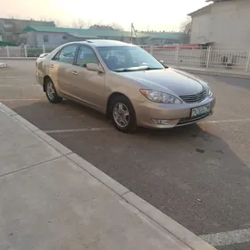 Toyota Camry 2004