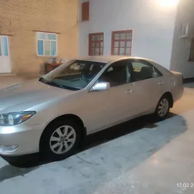 Toyota Camry 2003