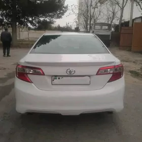 Toyota Camry 2013