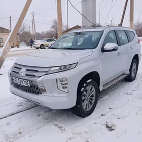 Mitsubishi Montero Sport 2020