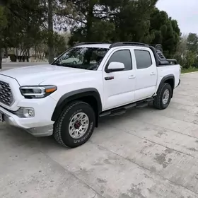 Toyota Tacoma 2021