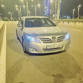 Toyota Camry 2010